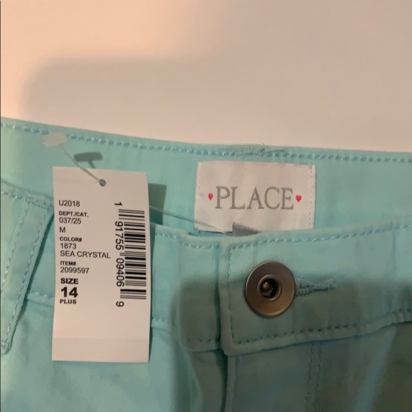 Children’s place shorts...SZ 14+ - Picture 3 of 3
